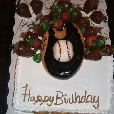 Baseball_Glove_Cake.jpg