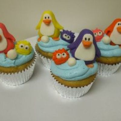 Club Penguin Cupcakes