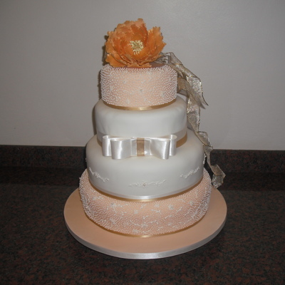 Niamh's Gold Peony Cake