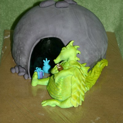 Dragon Cake