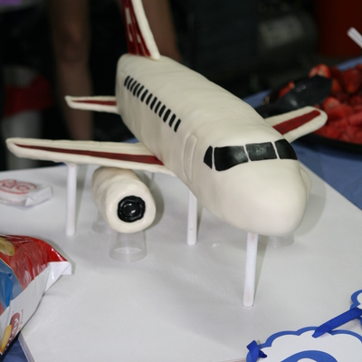 Airplane Cake