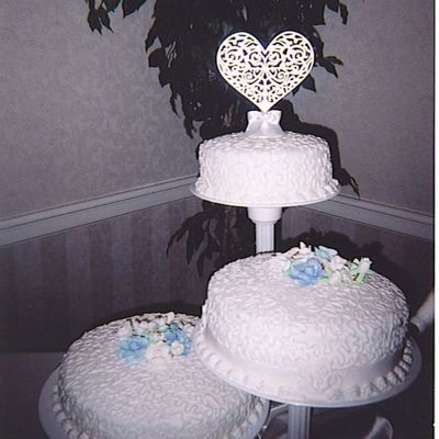 Dee First Wedding Cake