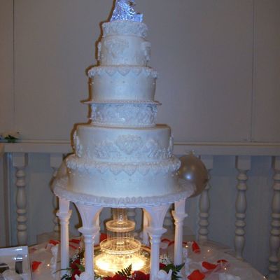 Brian_And_Tammys_Wedding_Cake_.jpg