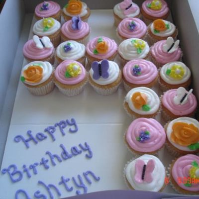 Flower/butterfly Cupcakes