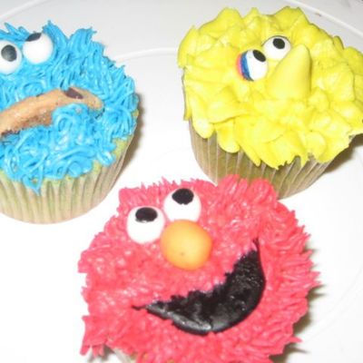 Elmo And Friends Cupcakes