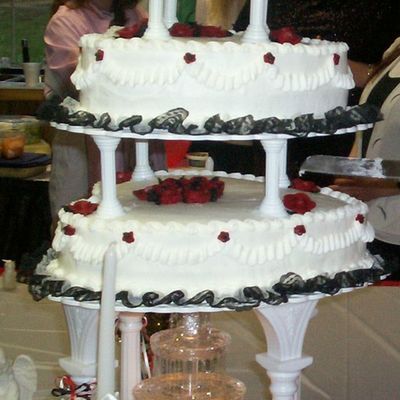 New Better Picture Of Heart Wedding Cake