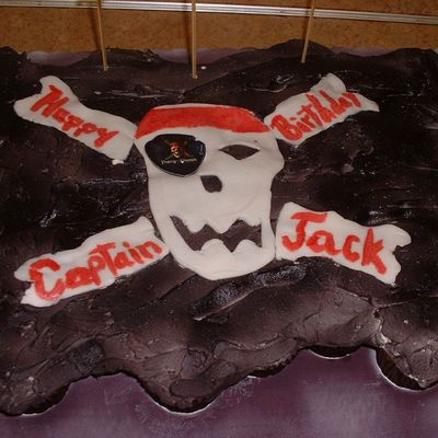 Pirate Flag Pull-Apart Cake
