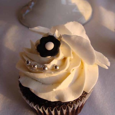 Black And White Cupcakes