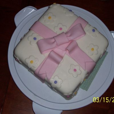 Wilton Course Iii Present Cake