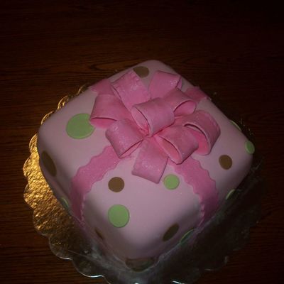 Polka Dot Present Cake