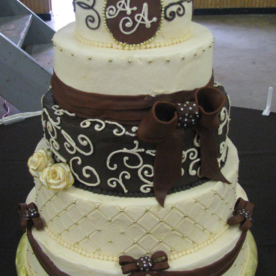 Brown & Ivory Wedding Cake