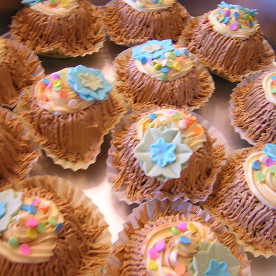 Hula Cupcakes