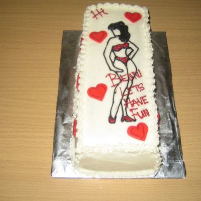 A Birthday Cake For 15 People