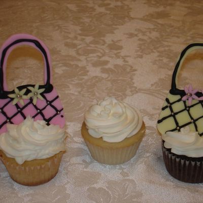 Purse Cupcakes
