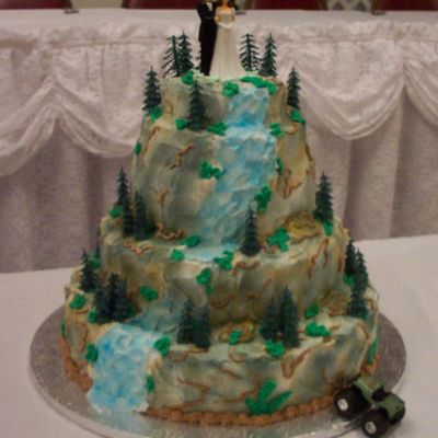 4Wd Mountain Climb Wedding Cake