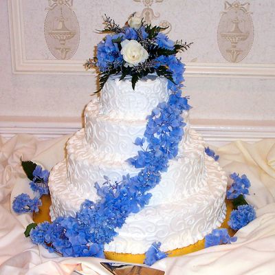 Hydrangea Wedding Cake