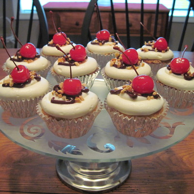 Banana Split Cupcakes