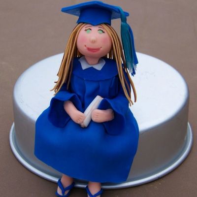 Gumpaste Graduation Girl