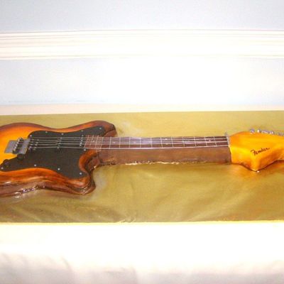 Guitar Cake