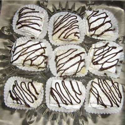 Chocolate Creme Puffs