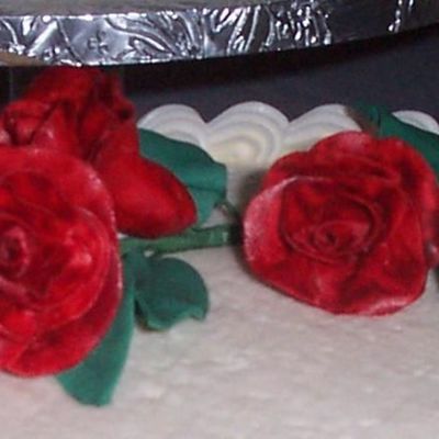 Gumpaste Roses