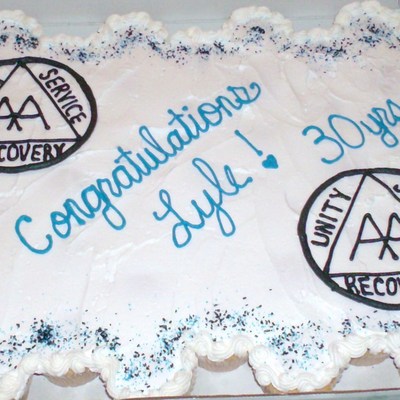 30Yr Aa Celebration Cupcake Cake