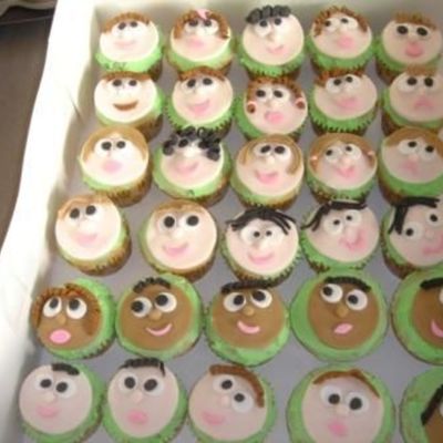Face Cup Cakes