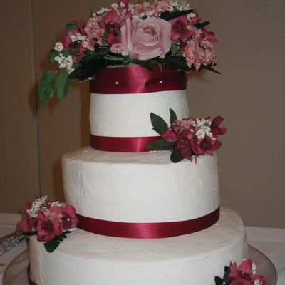 Round Wedding Cake