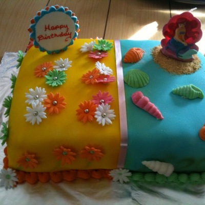 Split Cake Mermaid Daisies