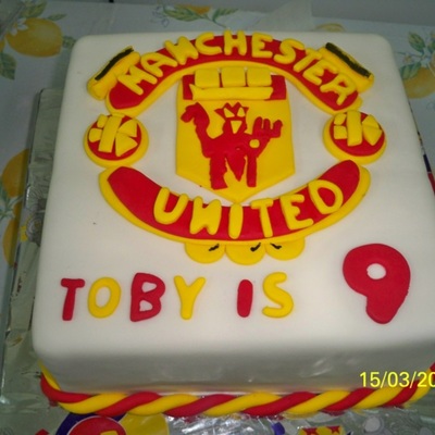 Manchester United Cake