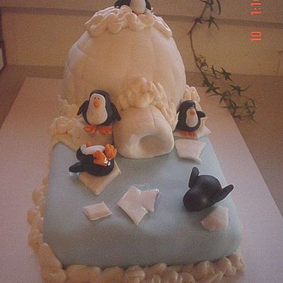 Penguin_Cake1.jpg