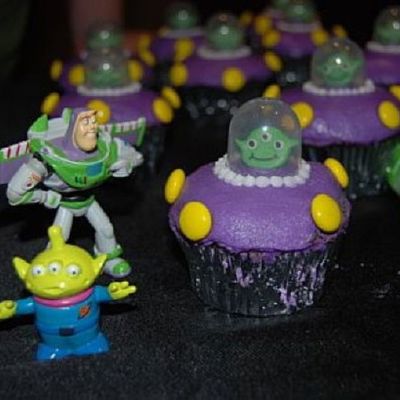 Toy Story Alien Cupcakes