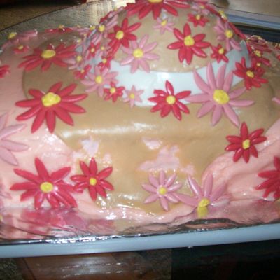 Daisy Overkill, Sliding Fondant & Melting Icing Oh My!