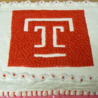 University Logo Cake
