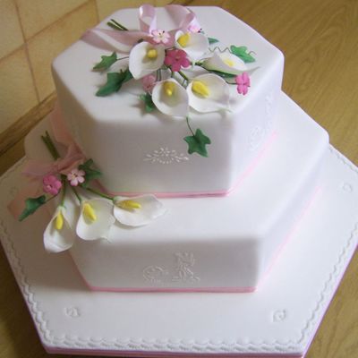 Hexagonal Two Tier With Calla Lillies