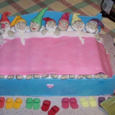 Seven Dwarves In Bed