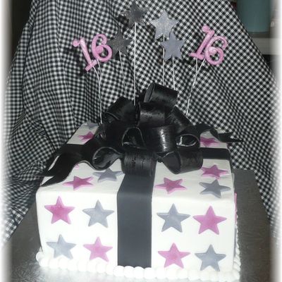 Sweet 16 Cake