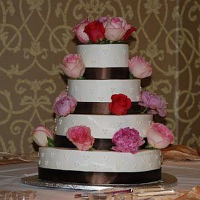 Melissa & Carson's Wedding Cake