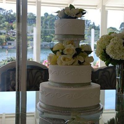 Dwyer Scarth Wedding Cake