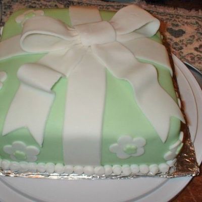 Wrapped Gift Cake