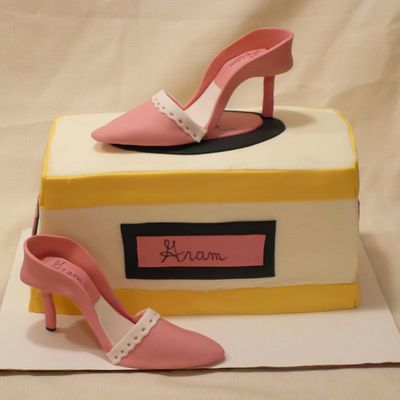 Pink Pumps With Shoebox