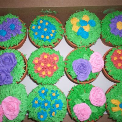 Flower Pot Cupcakes