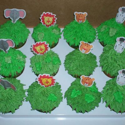 Jungle Friends Cupcakes