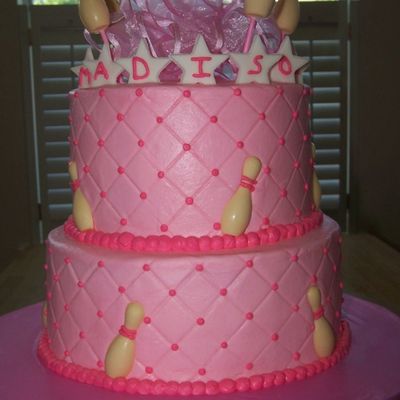 Madison's Bowling Cake