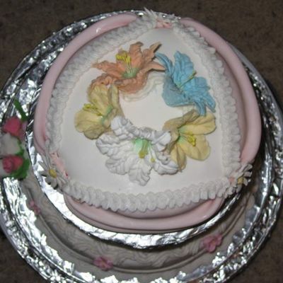 Wilton Course 3 - Final Cake Top View