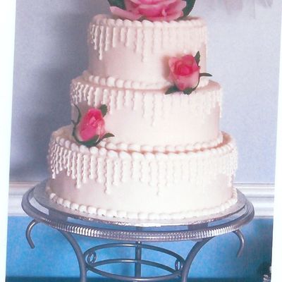Teardrop Rose Wedding Cake