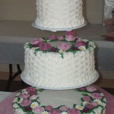 Basketweave On Floating Tier Stand