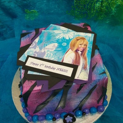 Hannah Montana Cake