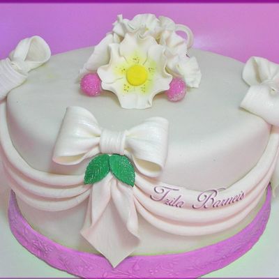 Bows And Flowers Wedding Cake