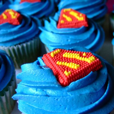 Superman Cupcakes